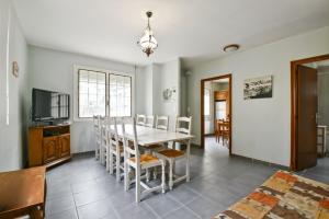 Η κουζίνα ή μικρή κουζίνα στο Au gré du Gave de Pau +2 φωτογραφίες