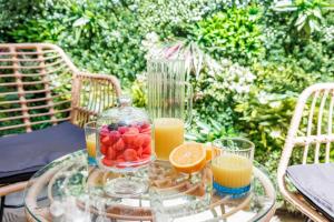 Jídlo v apartmánu nebo okolí + 14 fotografií