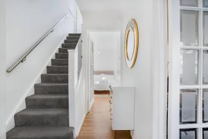 Fotografie z fotogalerie ubytování 5-Bed House with Garden Near Warner Bros Studios v destinaci Hemel Hempstead