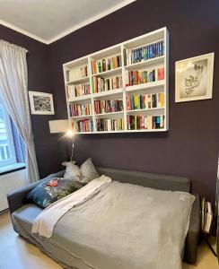 Ένα ή περισσότερα κρεβάτια σε δωμάτιο στο Feel at home - Self Check In