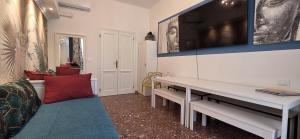 TV a/nebo společenská místnost v ubytování Pisa Happy House