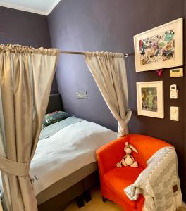 Ένα ή περισσότερα κρεβάτια σε δωμάτιο στο Feel at home - Self Check In