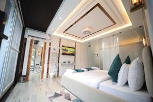 TV a/nebo společenská místnost v ubytování The Vacation Villa