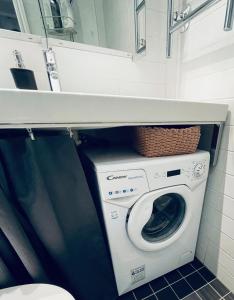 Φωτογραφία από το άλμπουμ του Cozy apartment in the best location at city center στο Ελσίνκι +15 φωτογραφίες