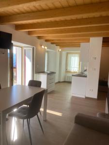 Η κουζίνα ή μικρή κουζίνα στο La Primula +9 φωτογραφίες