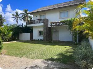 Κήπος έξω από το Portillo Beach Family House