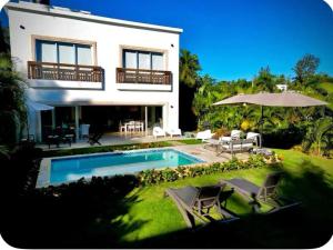 Πισίνα στο ή κοντά στο Portillo Beach Family House