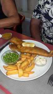 Jídlo v penzionu nebo okolí