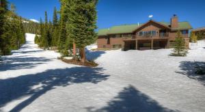 Challenger Cabin om vinteren