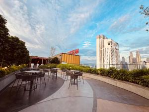 Το κτήριο όπου στεγάζεται  το διαμέρισμα