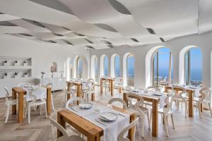 Gallery image of Skyfall Suites - Adults Only in Pirgos