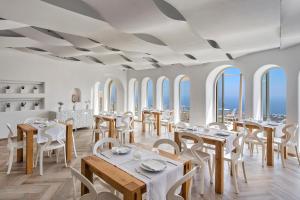 Gallery image of Skyfall Suites - Adults Only in Pyrgos