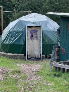 Zahrada ubytování Duvalla + 2 fotografie