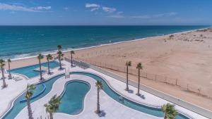 Πισίνα στο ή κοντά στο New & Amazing condo @ Encantame W604