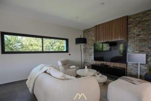 Μια τηλεόραση ή/και κέντρο ψυχαγωγίας στο Le Cocoon