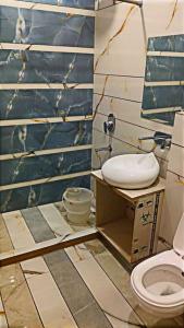 Koupelna v ubytování Hotel Five Seasons