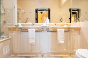 Ένα μπάνιο στο Ébano by PB - Palacio Borghese