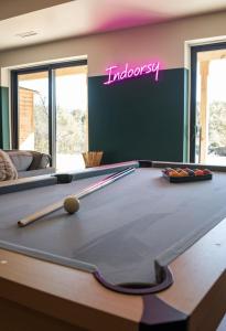 Biliár nebo kulečník v ubytování Afton Peak