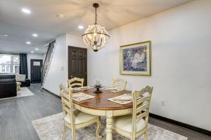 Posezení v ubytování Updated Gem! Walk to Fishtown, 3 Mi to Center City