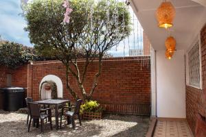 Κήπος έξω από το Garden's Aparta hotel