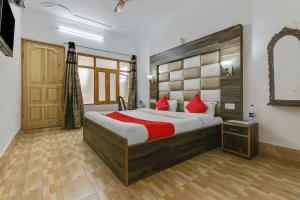 Postel nebo postele na pokoji v ubytování Hotel O Hameed + 26 fotografií