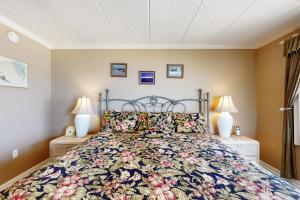 Postel nebo postele na pokoji v ubytování Waikiki 402 + 22 fotografií