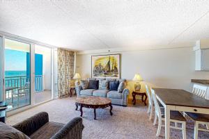 Khu vực ghế ngồi tại Carousel 1207