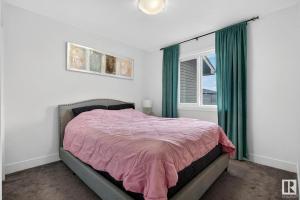 Gallery image of 6503 King Wynd SW in Edmonton