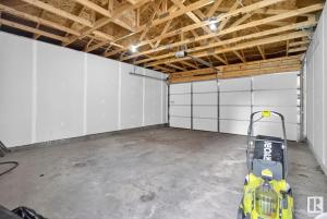 Gallery image of 6503 King Wynd SW in Edmonton