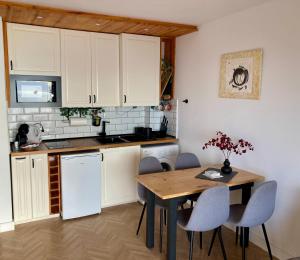 Kuchyň nebo kuchyňský kout v ubytování The view will convince you! + 22 fotografií