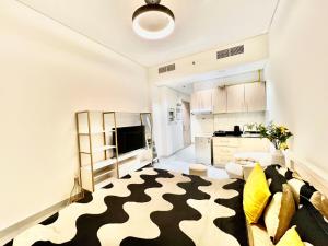 Kuchyň nebo kuchyňský kout v ubytování Karama Apple building