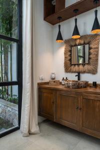 Φωτογραφία από το άλμπουμ του Vista Vieja, 6BR Luxury Villa with Pool & City Views σε San Miguel de Allende