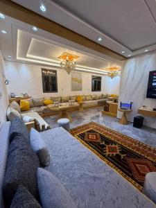 Χώρος καθιστικού στο Villa Palmiers 4ch piscine ensoleillée 20mn Agadir