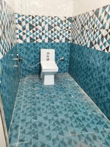 Ένα μπάνιο στο Kashi darshan