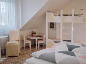 Postel nebo postele na pokoji v ubytování Pension Sterntaler