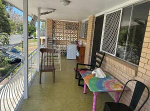 Μπαλκόνι ή βεράντα στο Granadilla st 2张超大单人床走路到商场公交站 G3 +20 φωτογραφίες