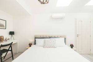 Gallery image of Kent Ridge Loft, Sokolska in Prague