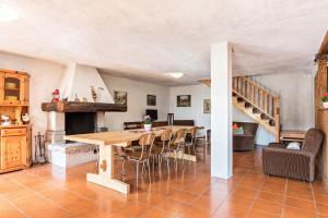 Posezení v ubytování Baita Rustica immersa nel verde