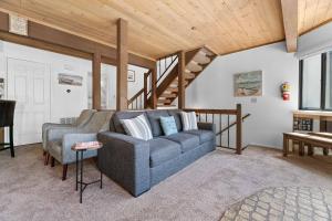 Posezení v ubytování 106 - Golden Hour - Big Bear Getaway + 31 fotografií