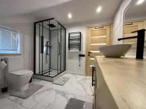 Et badeværelse på Lemko Lodge + 19 billeder