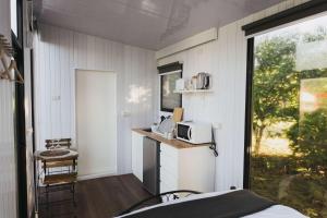 Köök või kööginurk majutusasutuses Happy Farmer House X by Tiny Away