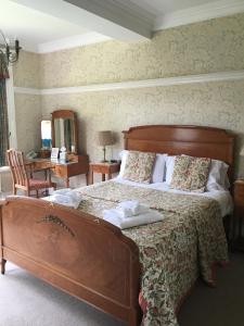 Стая в Dunsley Hall Country House Hotel