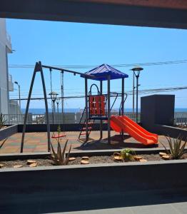 Herní místnost nebo prostor pro děti v ubytování Hermosa vista al mar II dpto Sector Sur Llacolen + 30 fotografií