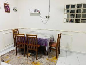 Φωτογραφία από το άλμπουμ του Homestay Indah Jaya Sandakan σε Sandakan +5 φωτογραφίες