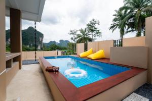 Πισίνα στο ή κοντά στο Wow Mountain Pool Villa Aonang