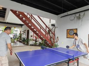 Πινγκ πονγκ στο 玖月舒苑 8904 ή εκεί κοντά