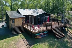 Budova, kde se chata nachází