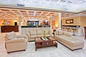 Posezení v ubytování HOLIDAY INN EXPRESS RINGGOLD (CHATTANOOGA AREA) By IHG