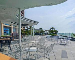 Vue générale sur la mer ou vue sur la mer prise depuis le complexe hôtelier