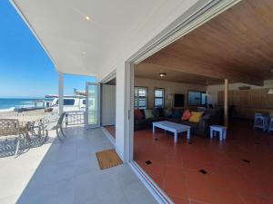 ビクトリア・ベイにあるBeachfront property, Victoria Bay, Garden routeのギャラリーの写真 +26枚の写真